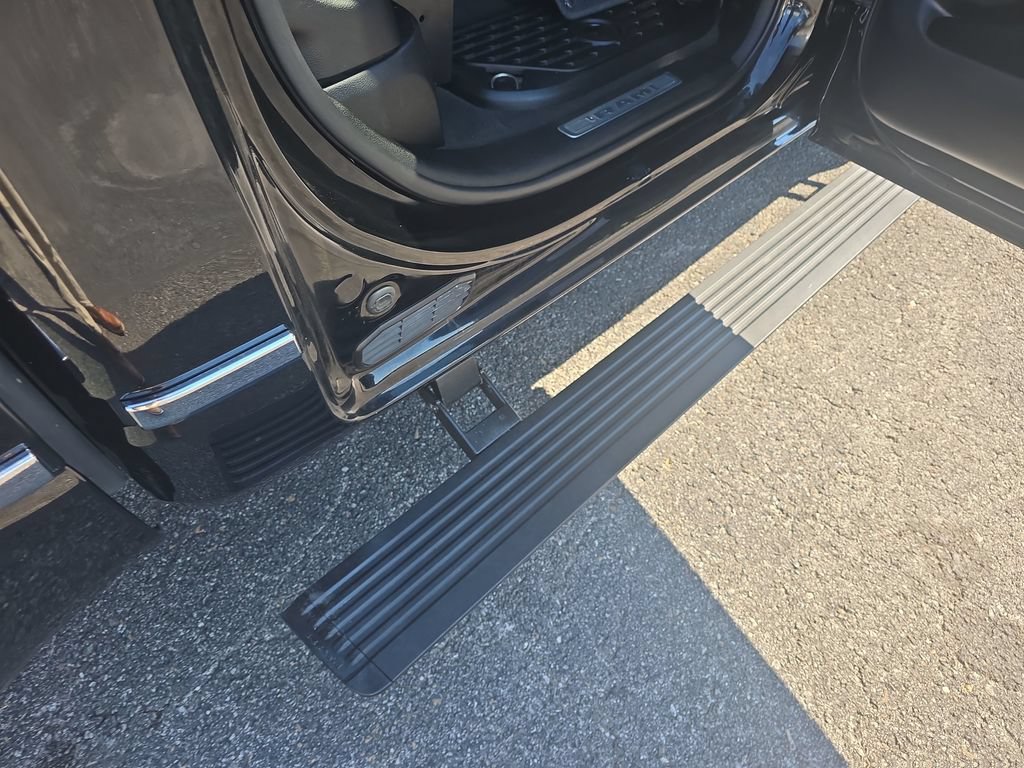Used 2021 RAM 1500 Limited AWD/4WD image 18