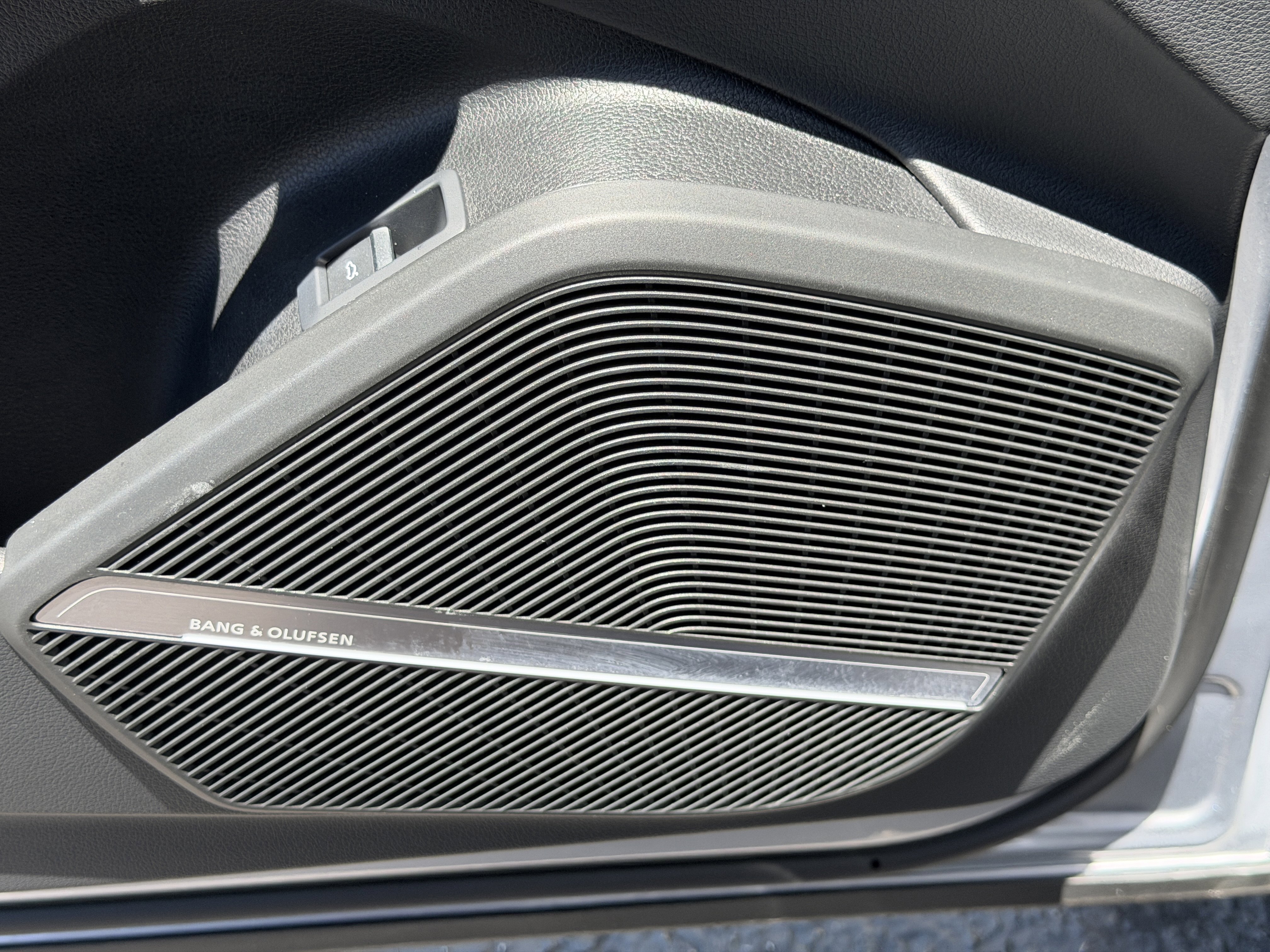 Used 2024 Audi SQ5 Premium Plus AWD/4WD image 24