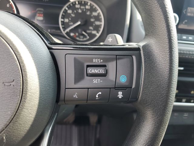 Used 2023 Nissan Rogue SV FWD image 27