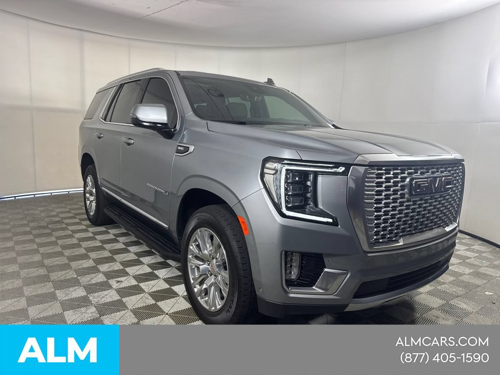 Used 2024 GMC Yukon Denali w/ Advanced Technology Package AWD/4WD image 3