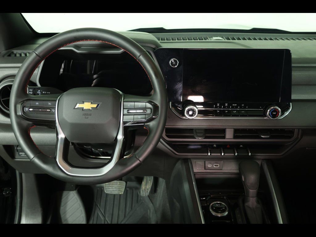 Used 2025 Chevrolet Colorado W/T w/ WT Custom Package image 7