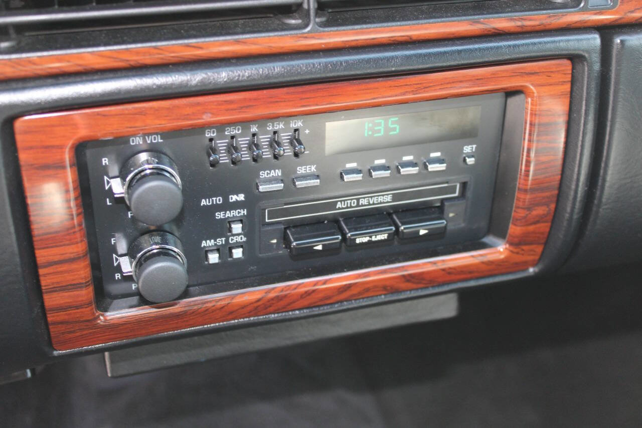 Used 1995 Cadillac De Ville Sedan image 15