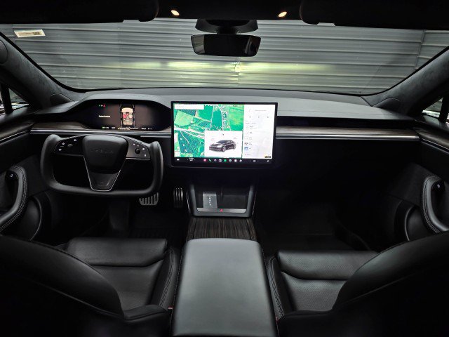 Used 2022 Tesla Model S AWD/4WD image 11