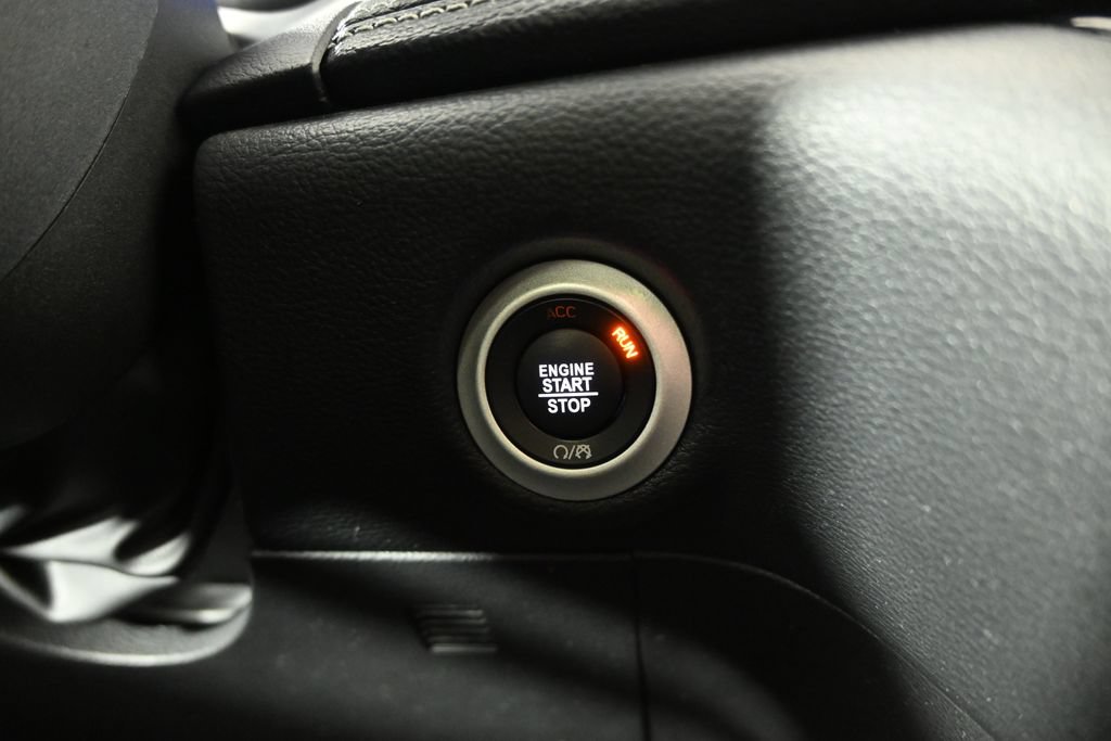 Used 2024 Chrysler Pacifica Touring FWD image 35