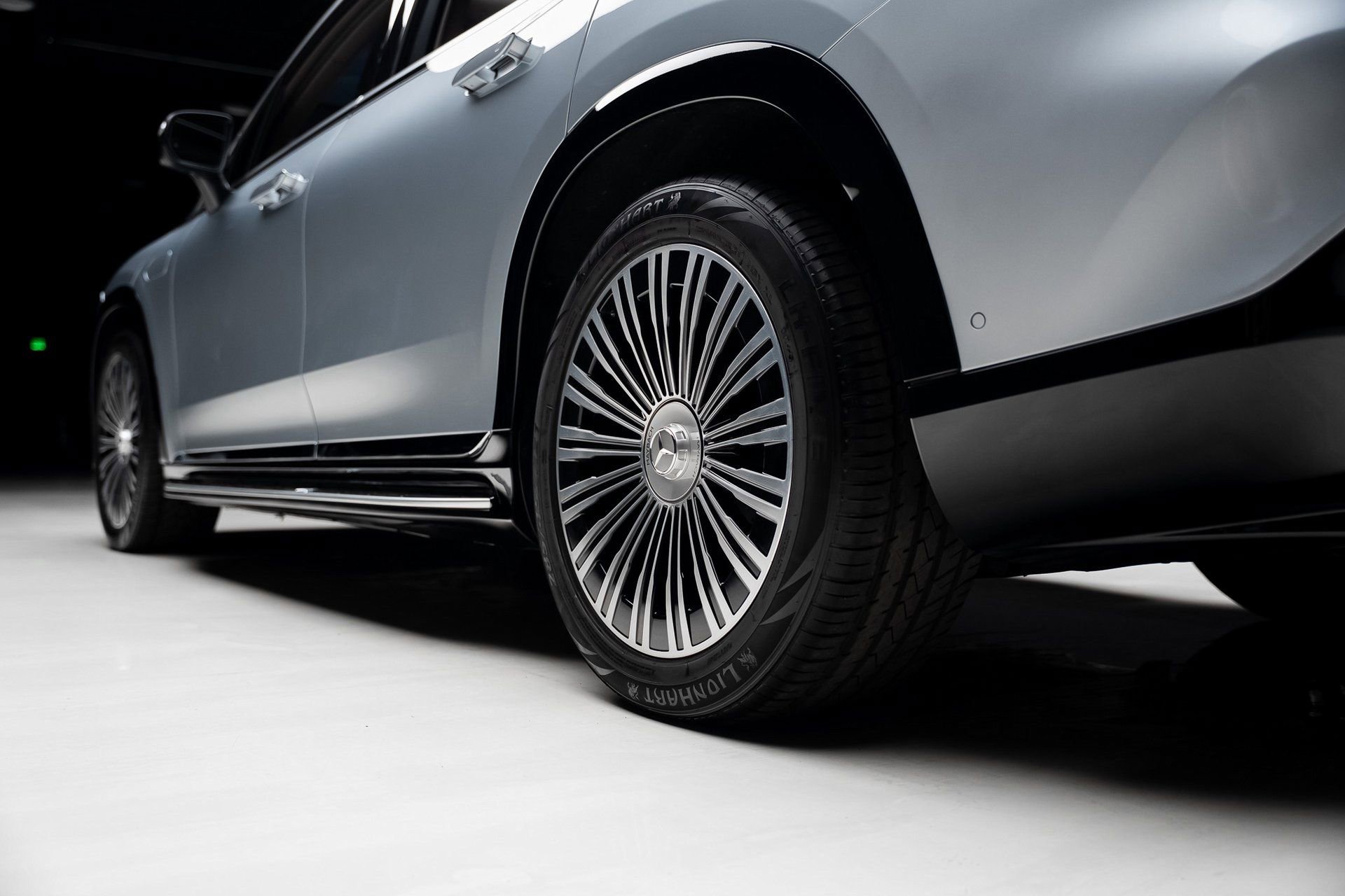 Used 2024 Mercedes-Benz Maybach EQS 680 4MATIC image 74