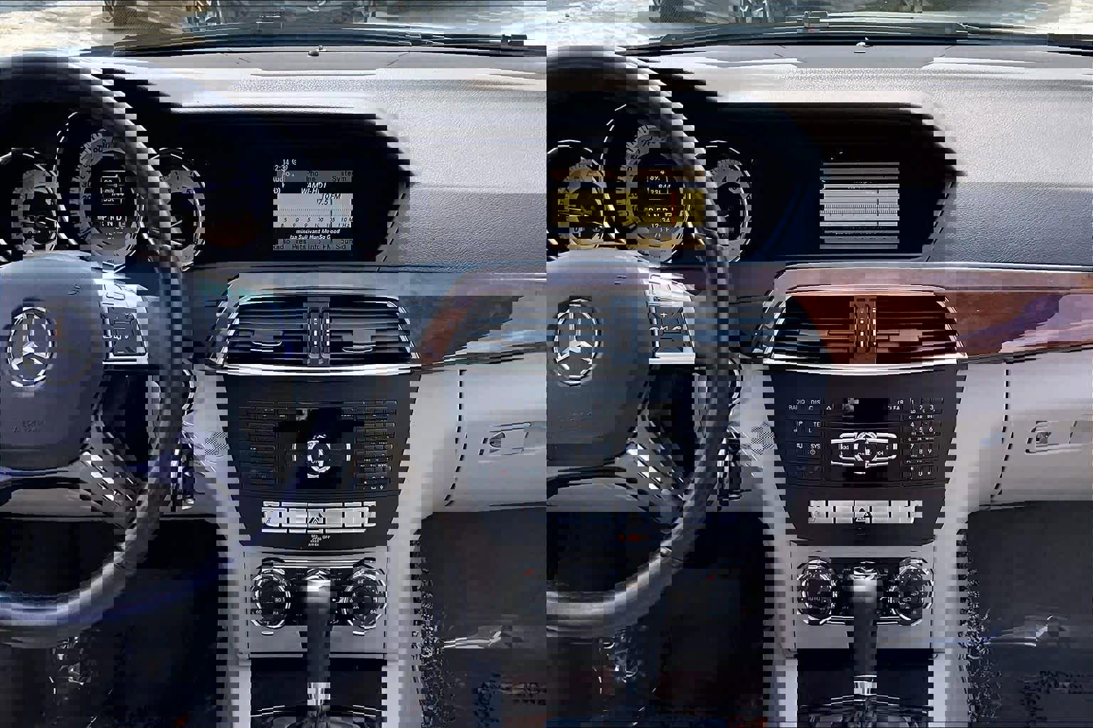 Used 2012 Mercedes-Benz C 300 4MATIC Sedan image 7