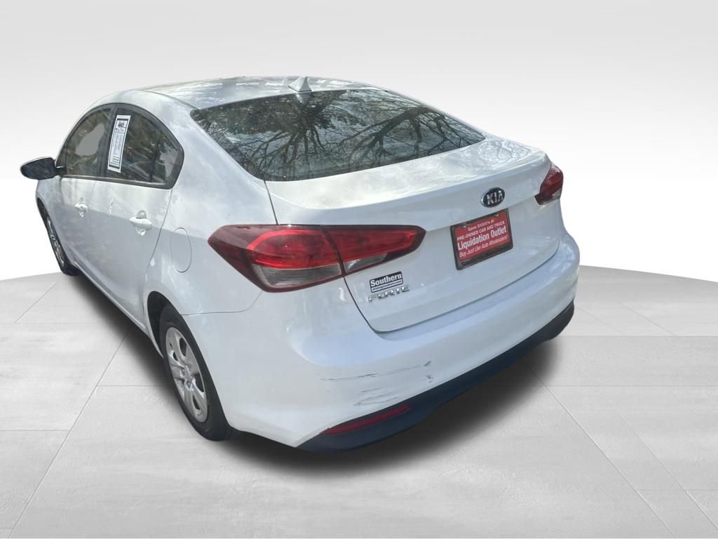 Used 2017 Kia Forte LX image 18