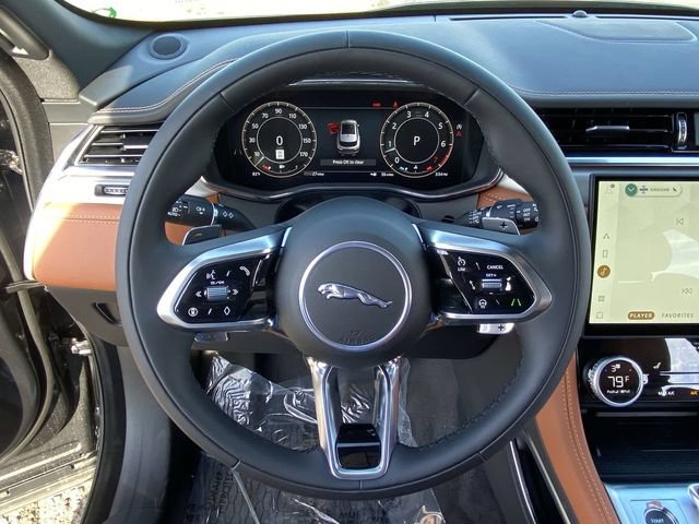 New 2025 Jaguar F-PACE R-Dynamic S AWD/4WD image 7