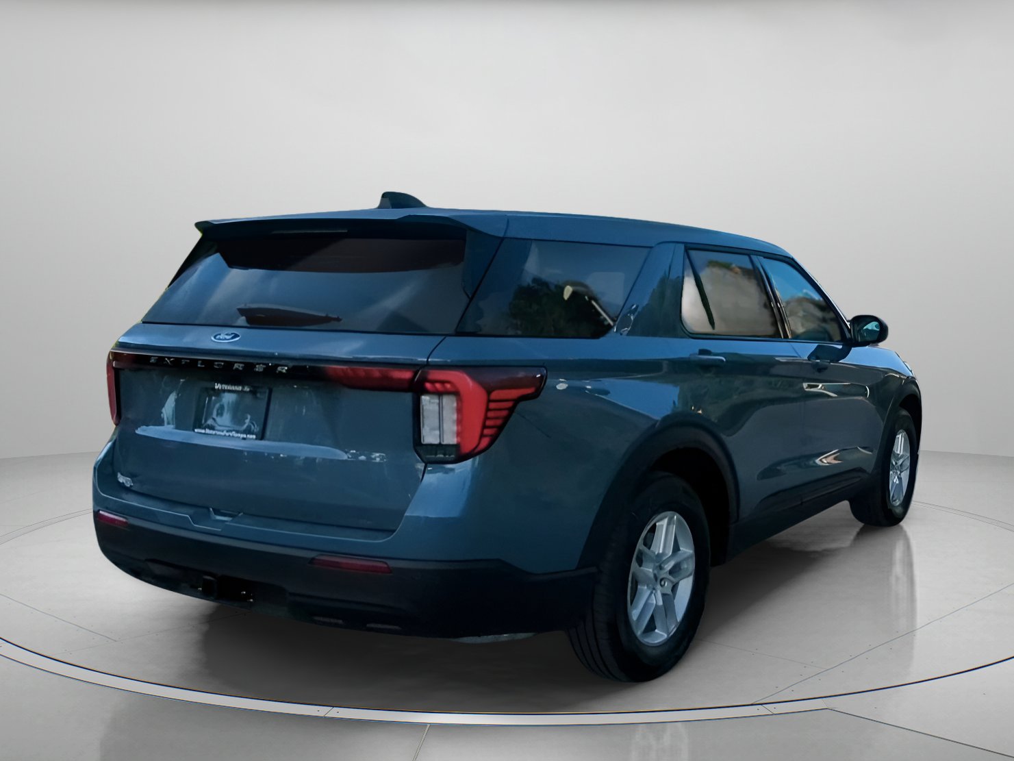 New 2026 Ford Explorer Active RWD image 30