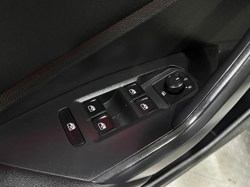 Used 2019 Volkswagen Jetta SEL image 15