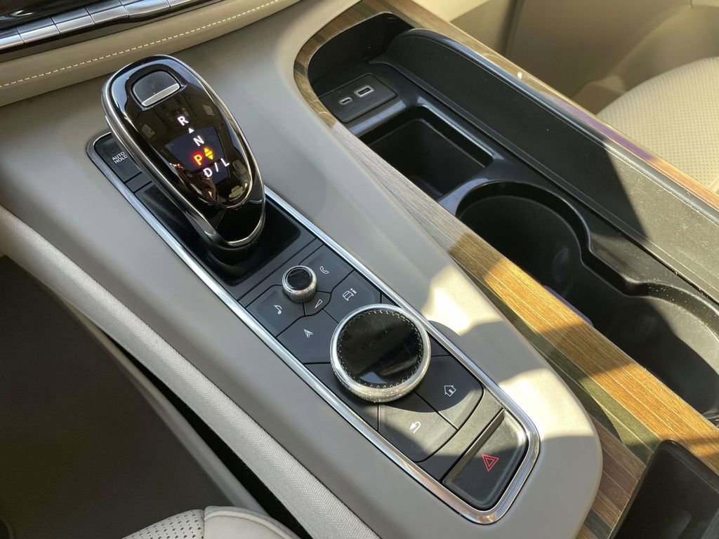 Used 2022 Cadillac Escalade Sport Platinum image 30