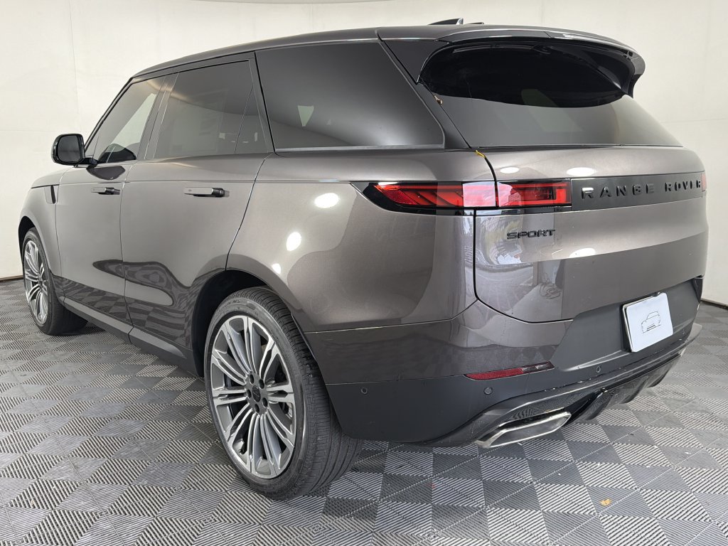 New 2027 Land Rover Range Rover Sport SE AWD/4WD image 3