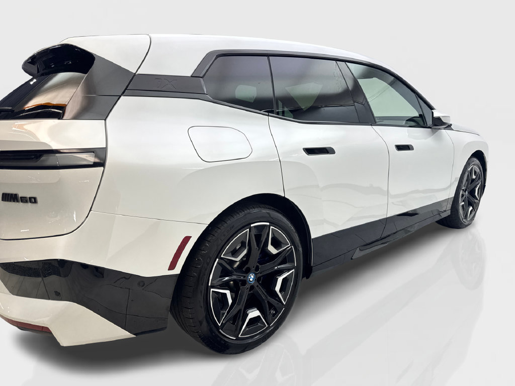 Used 2023 BMW iX M60 w/ Executive Package AWD/4WD image 15