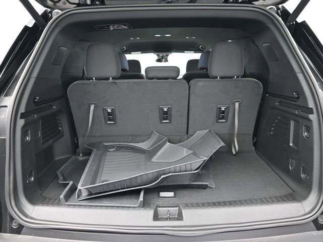 New 2025 Chevrolet Traverse LT w/ LPO, Floor Liner Package image 39