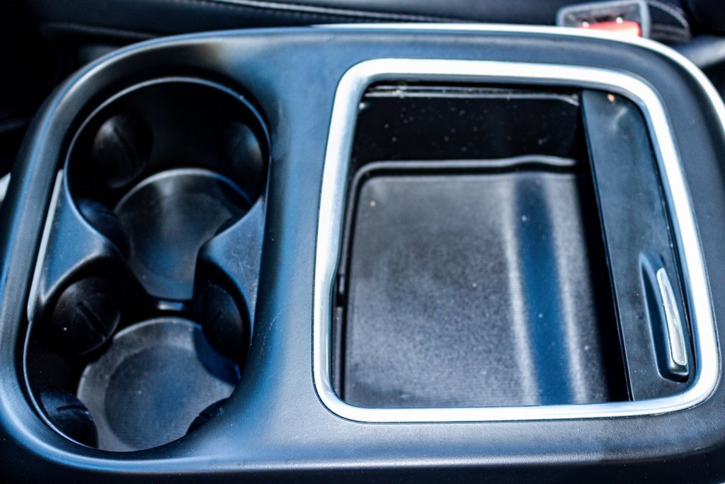 Used 2023 Chrysler Pacifica Touring-L image 17