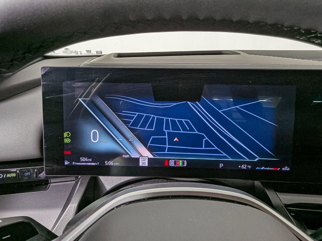 Used 2025 BMW 530i xDrive w/ Premium Package image 34