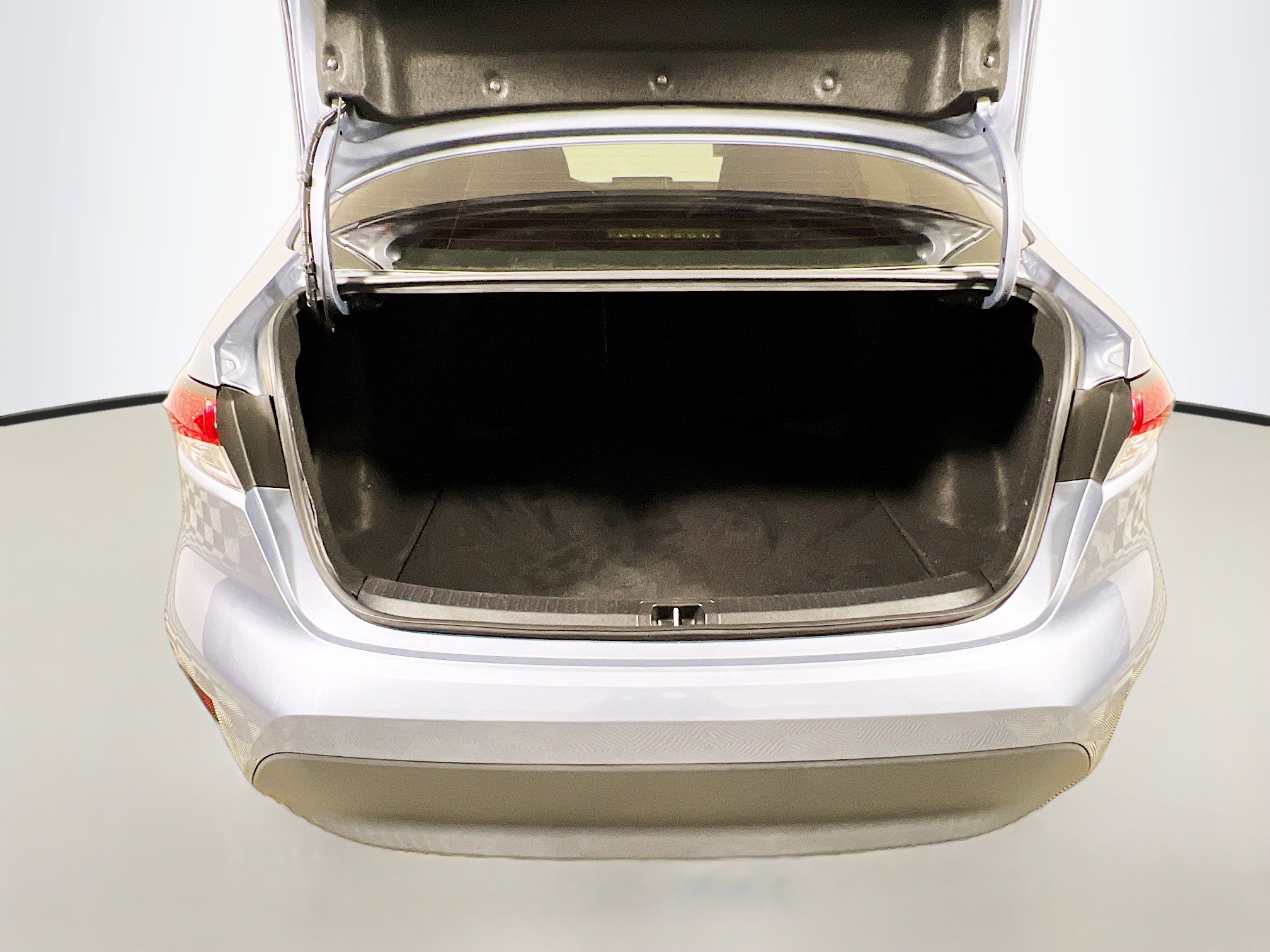 Used 2024 Toyota Corolla LE FWD image 32