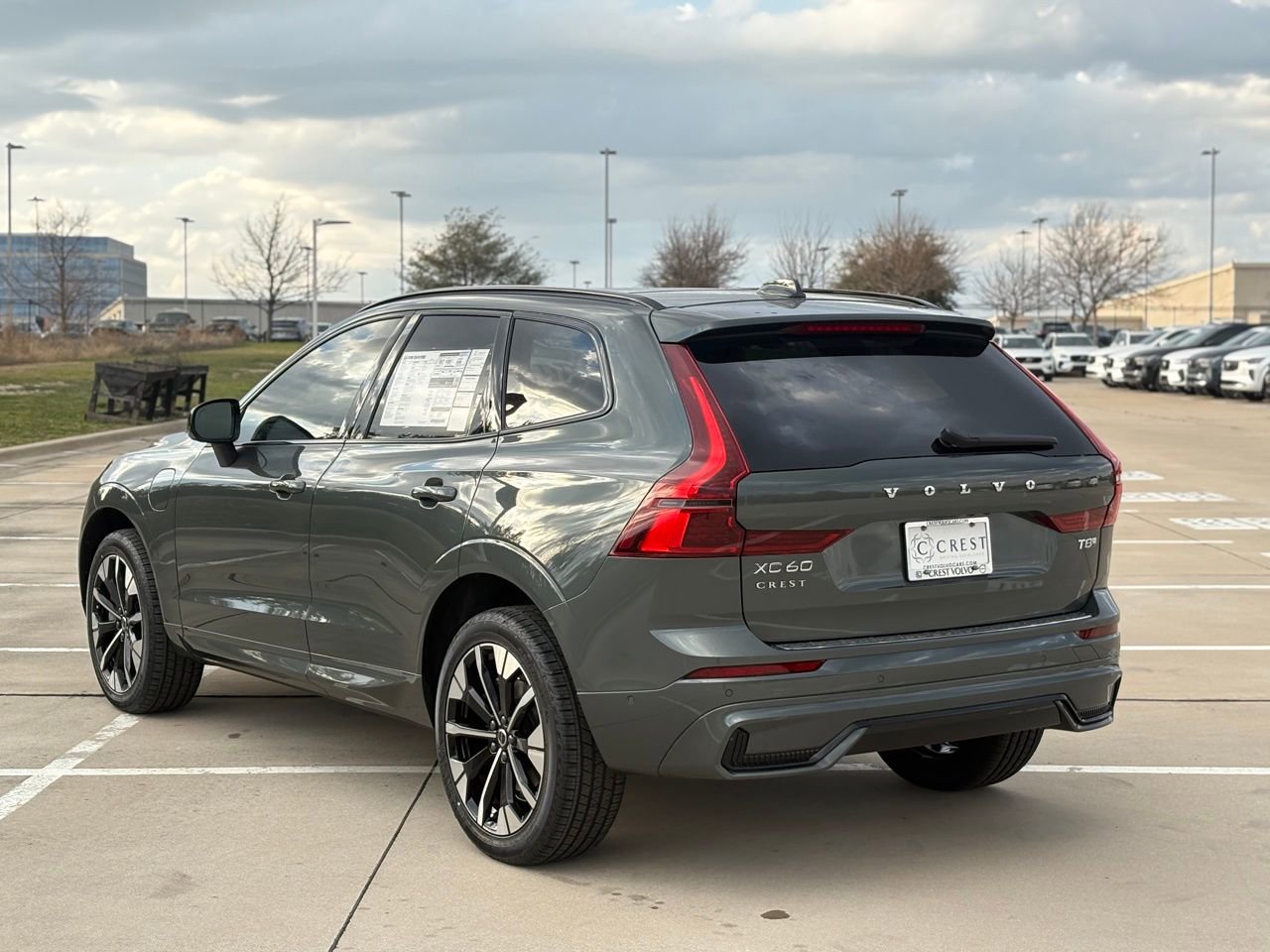 New 2026 Volvo XC60 T8 Plus w/ Protection Package Premier image 5