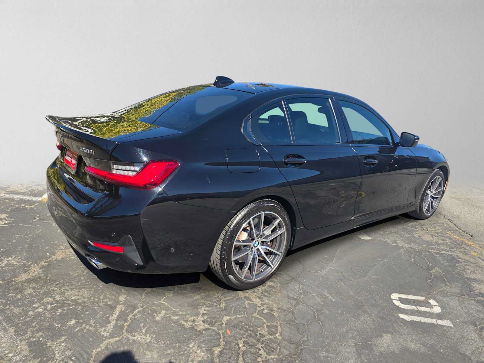 Used 2021 BMW 330i Sedan w/ Convenience Package RWD image 3