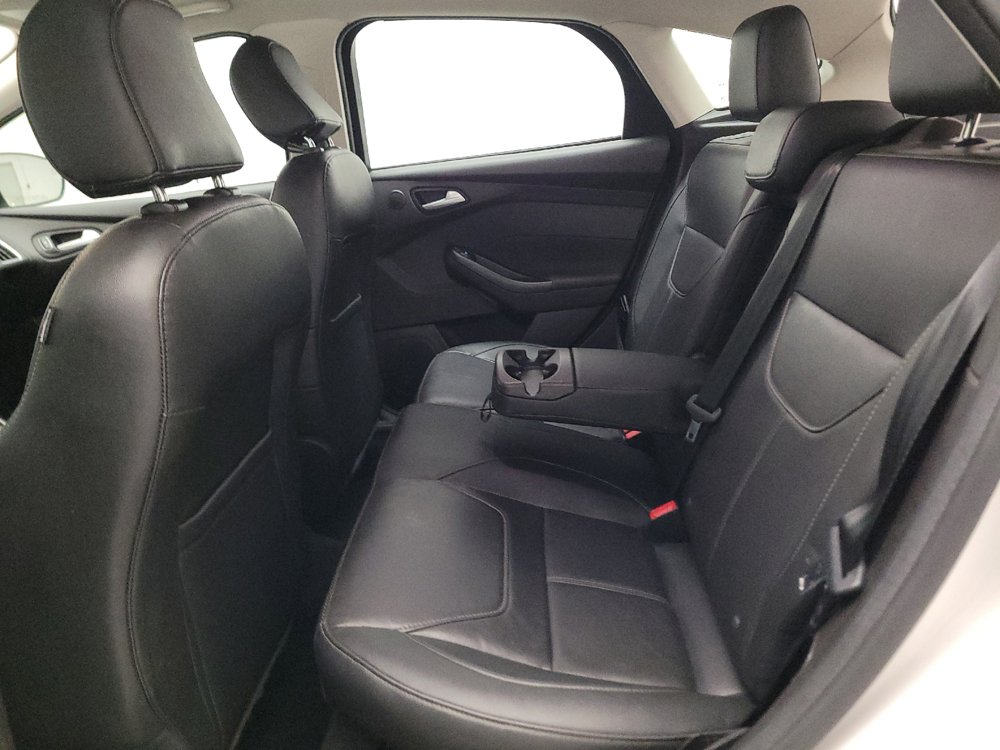 Used 2018 Ford Focus Titanium w/ Titanium Technology Package FWD image 18