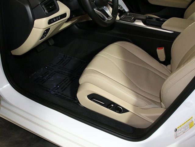 Certified 2025 Acura TLX w/ Technology Package image 24