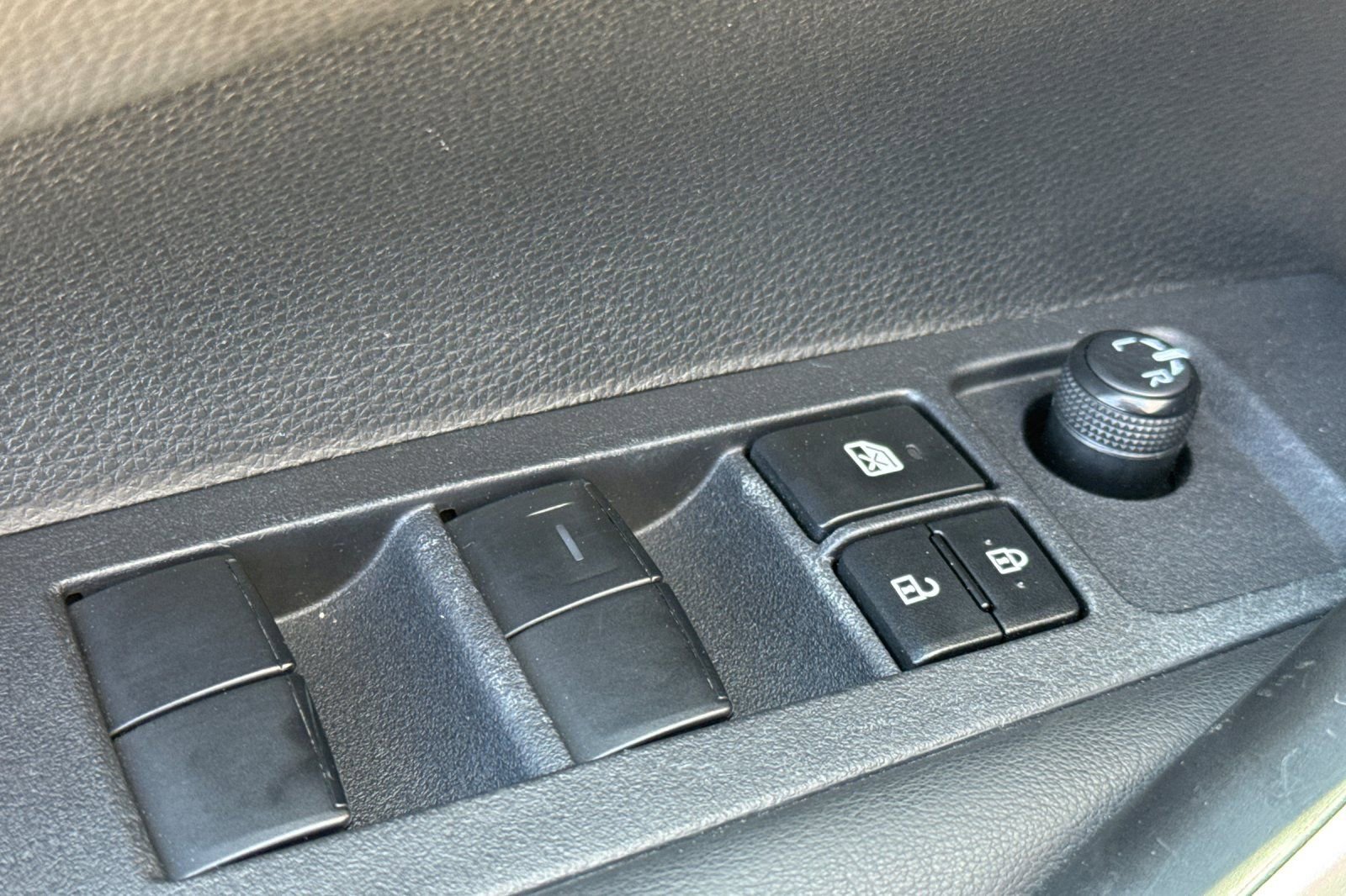 Certified 2023 Toyota Corolla SE w/ SE Premium Package image 15