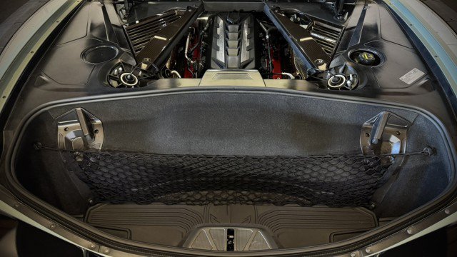 Used 2024 Chevrolet Corvette Stingray Premium Cpe w/ Z51 Performance Package RWD image 28