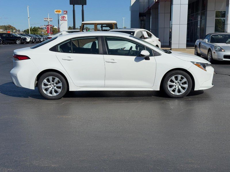 Certified 2023 Toyota Corolla LE image 2