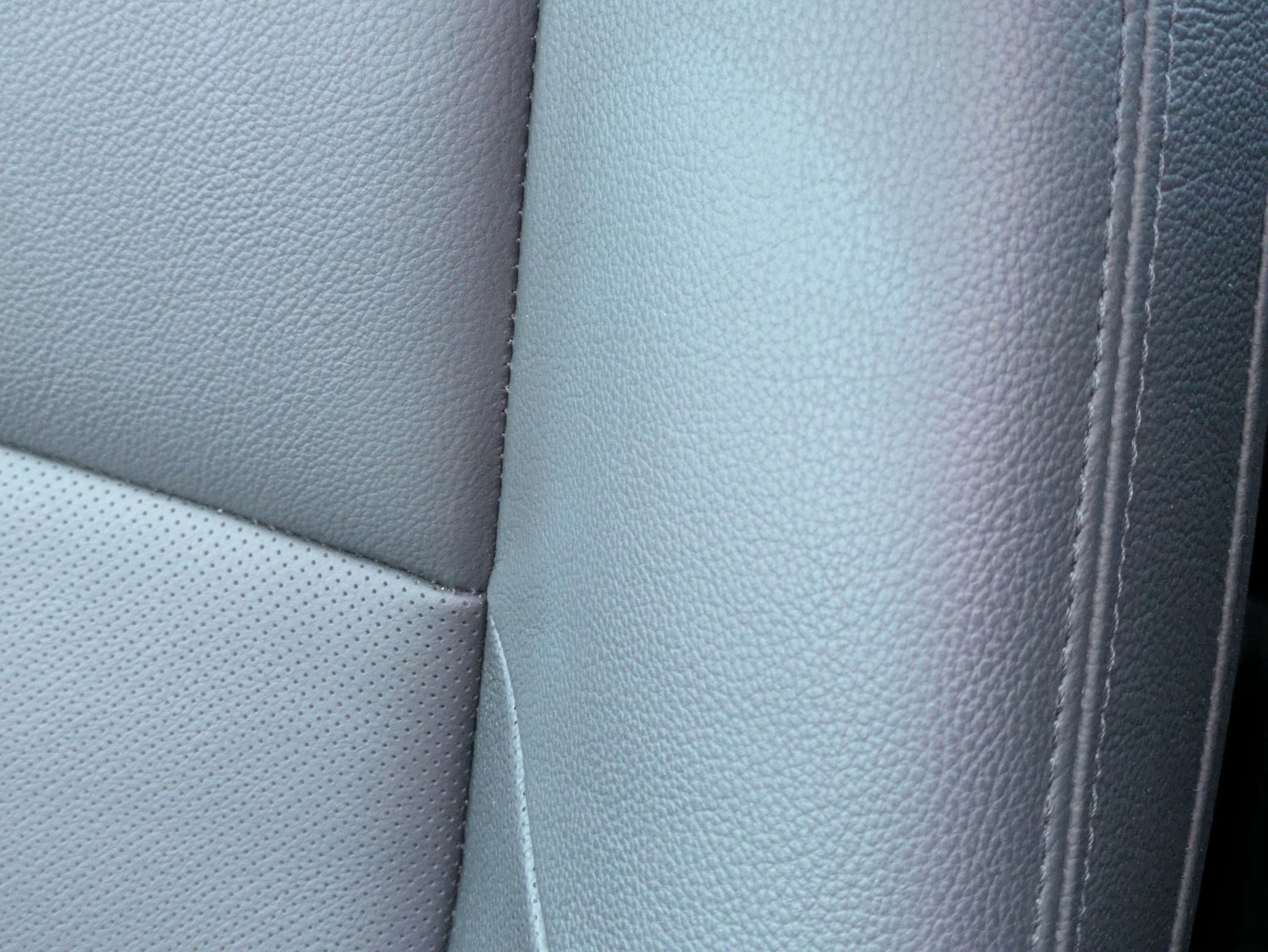 Used 2025 Land Rover Range Rover Velar Dynamic SE image 26