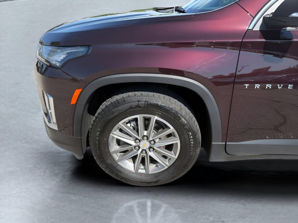 Used 2023 Chevrolet Traverse LT FWD image 34