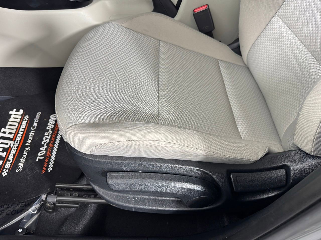 Used 2025 Kia Soul LX w/ LX Technology Package FWD image 11
