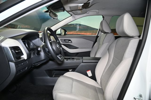 Used 2023 Nissan Rogue SV FWD image 20