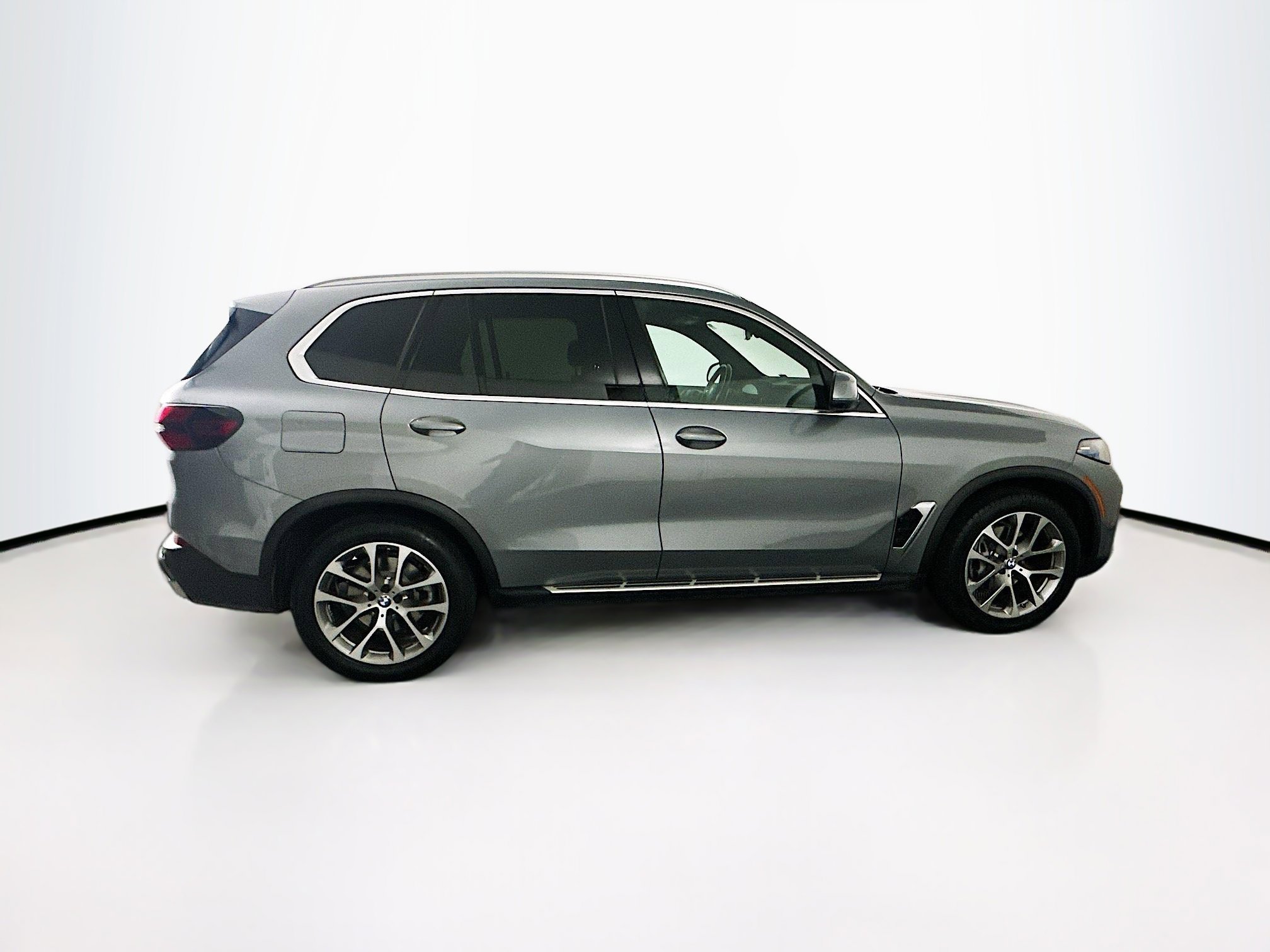 Used 2024 BMW X5 sDrive40i image 10