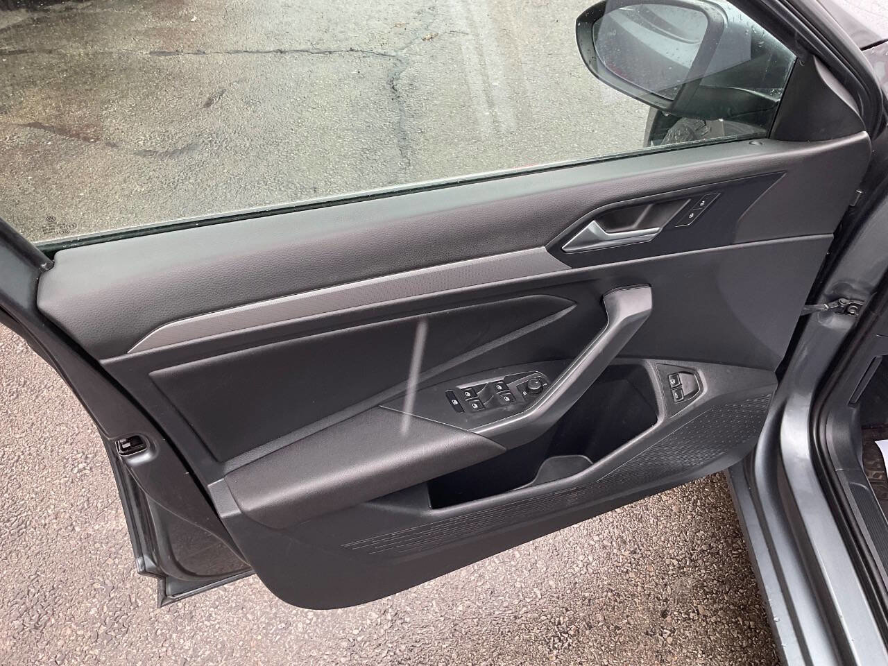 Used 2020 Volkswagen Jetta SE w/ SE Cold Weather Package image 20