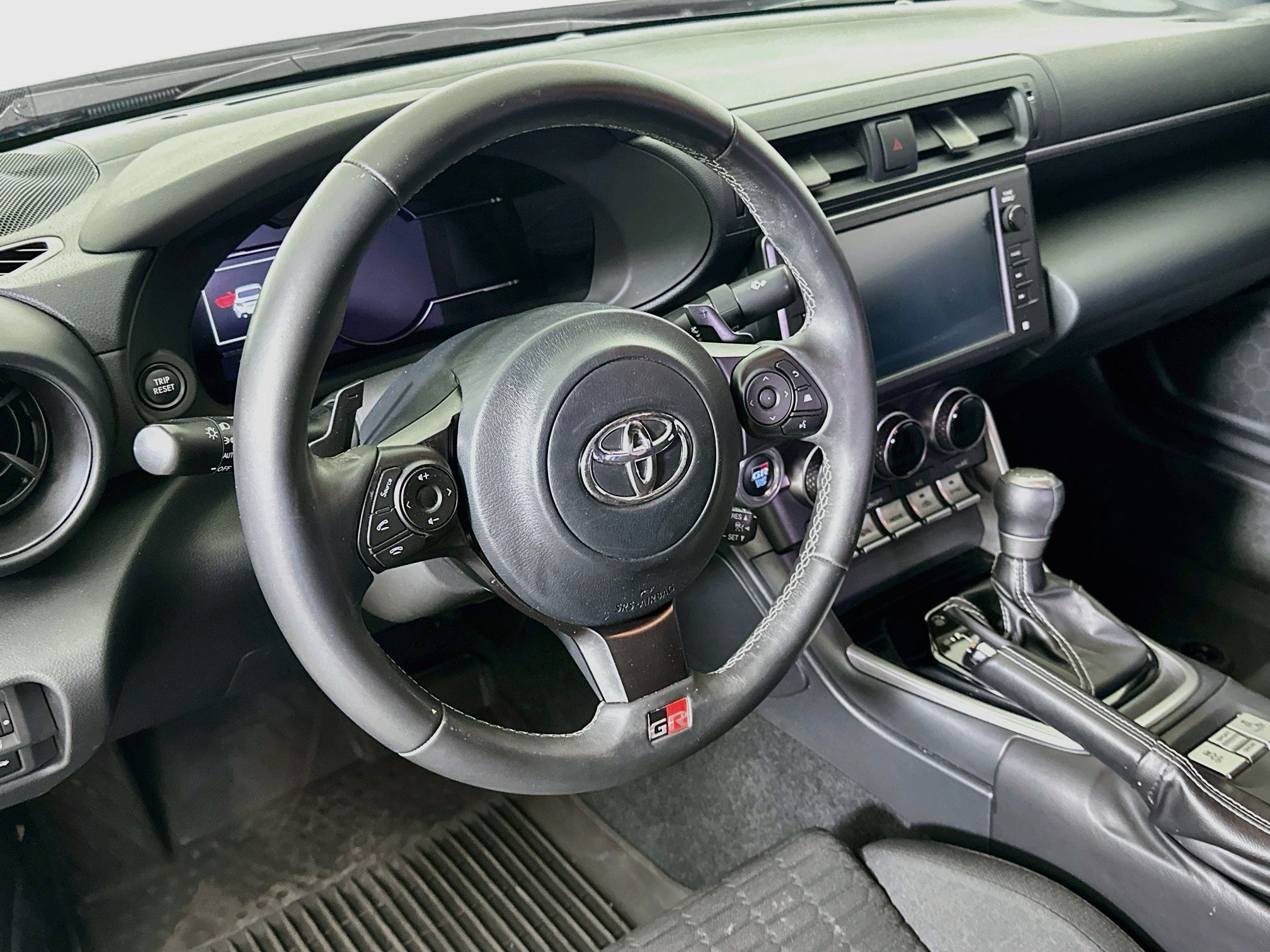 Used 2024 Toyota GR86 RWD image 17