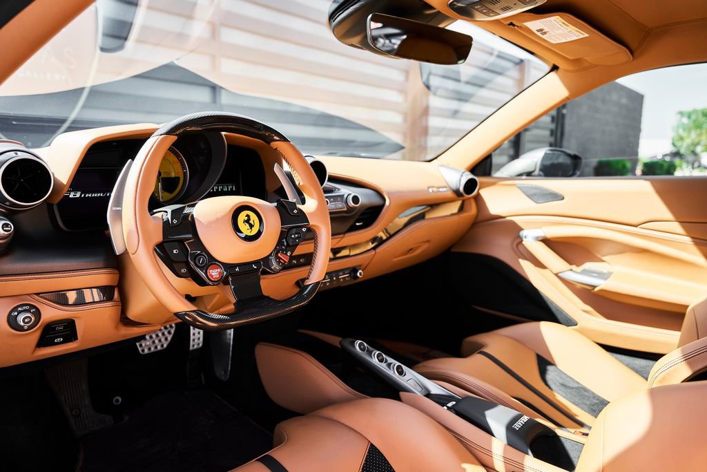 Used 2020 Ferrari F8 Tributo image 2