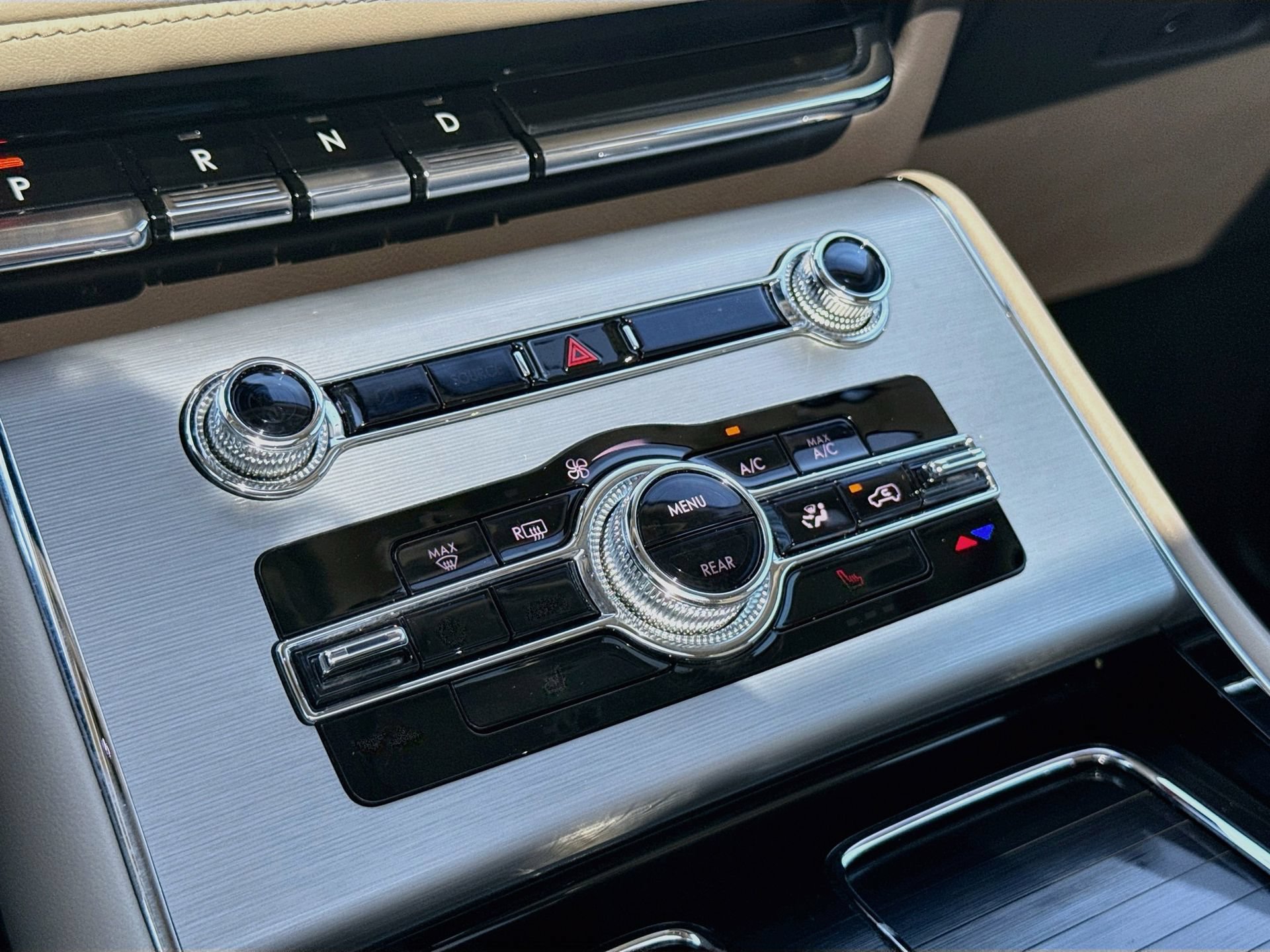 Used 2023 Lincoln Aviator 2WD w/ Premium Package image 36