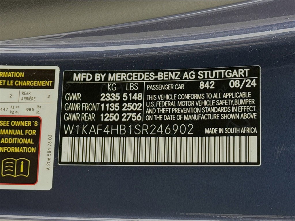 Used 2025 Mercedes-Benz C 300 4MATIC Sedan image 34