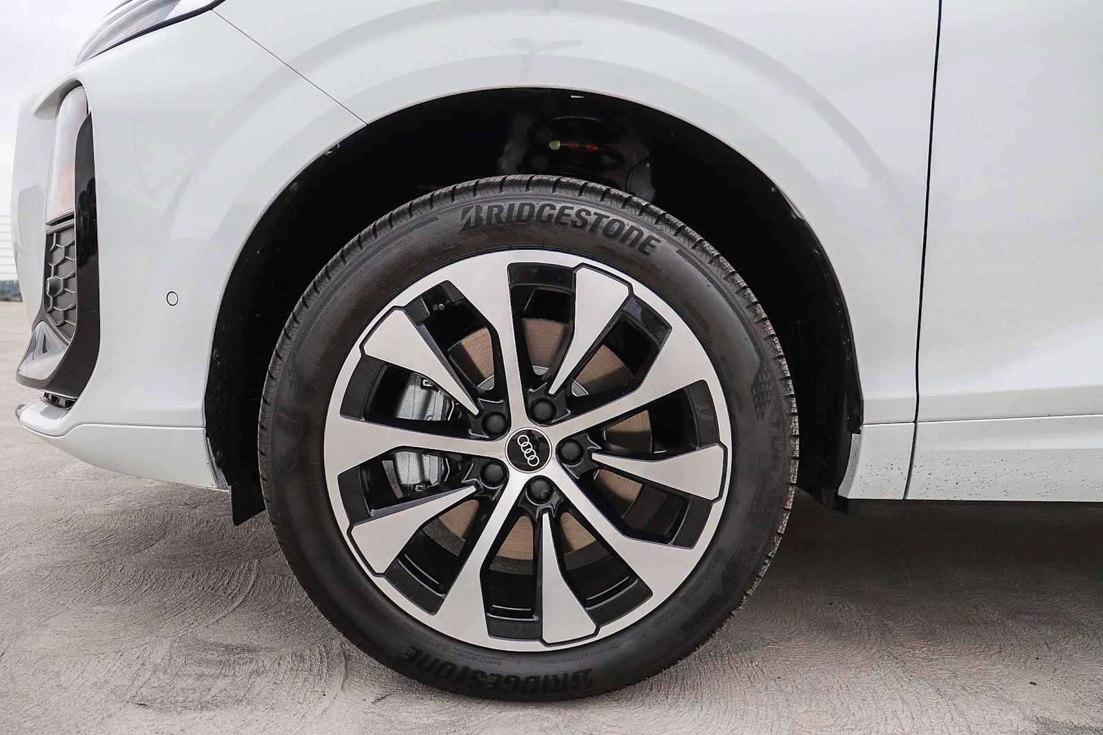 New 2026 Audi Q3 quattro 2.0T AWD/4WD image 14