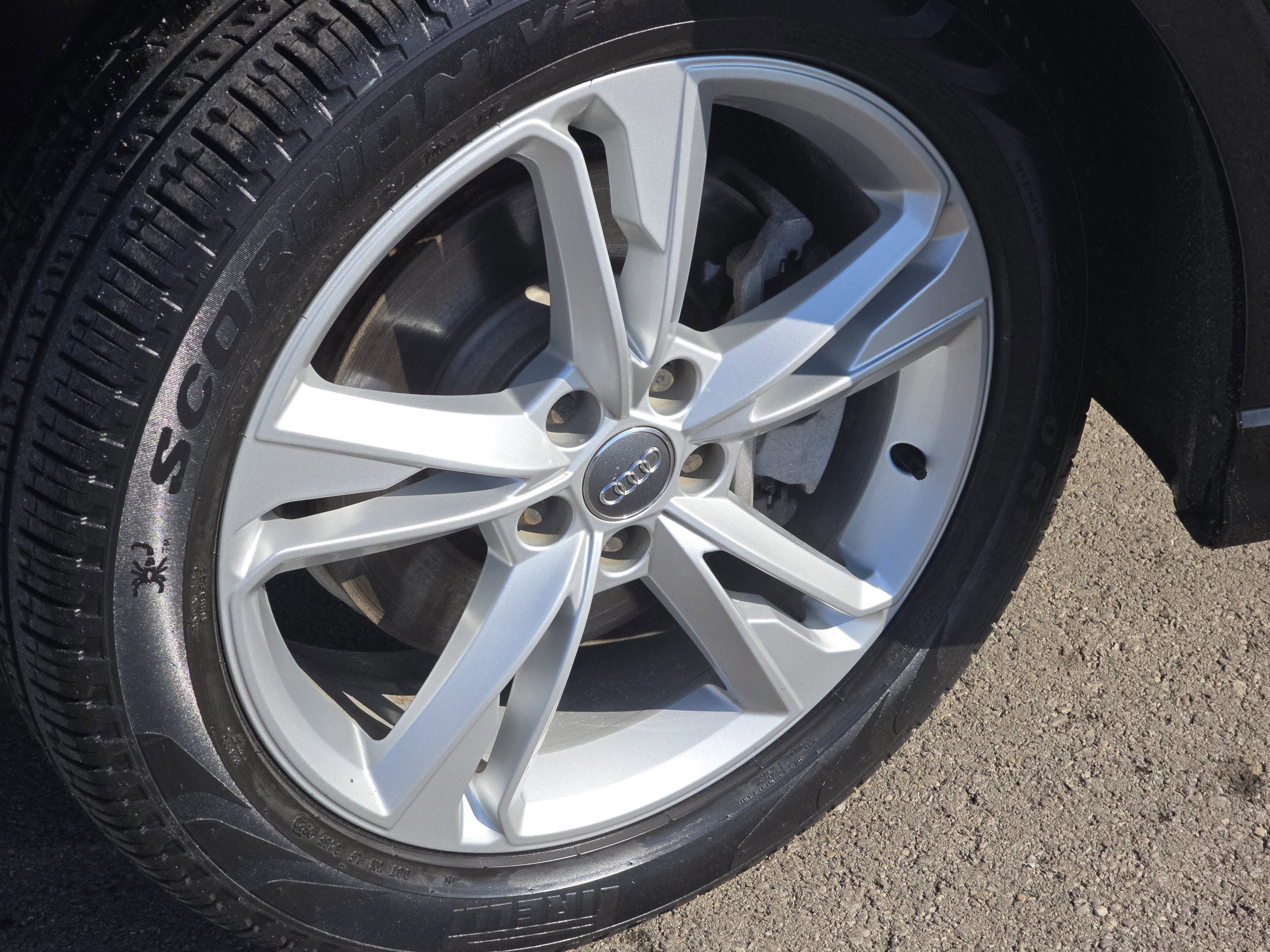 Used 2020 Audi Q3 2.0T Premium image 15