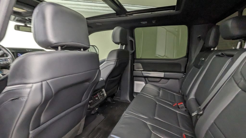 Certified 2025 Ford F250 Platinum AWD/4WD image 36