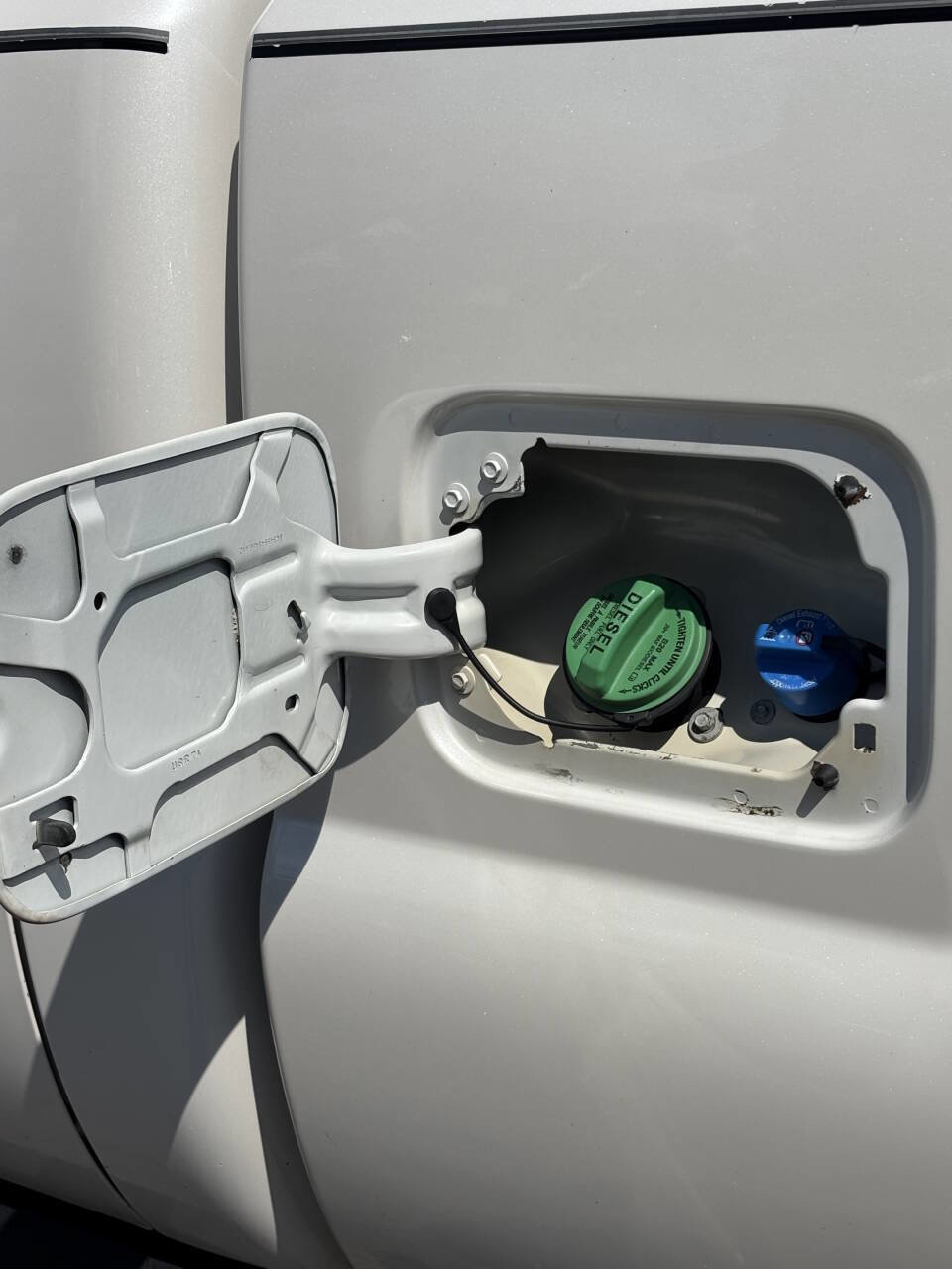 Used 2015 Ford F350 Lariat w/ Lariat Chrome Package image 30