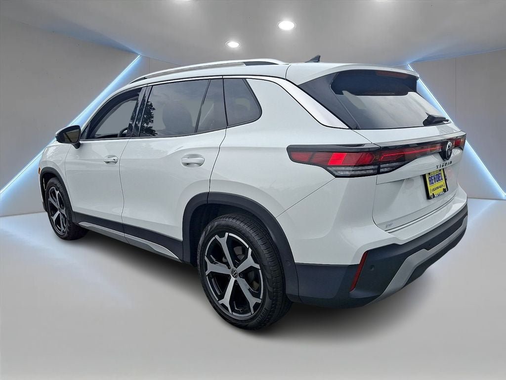 Used 2026 Volkswagen Tiguan SE FWD image 4