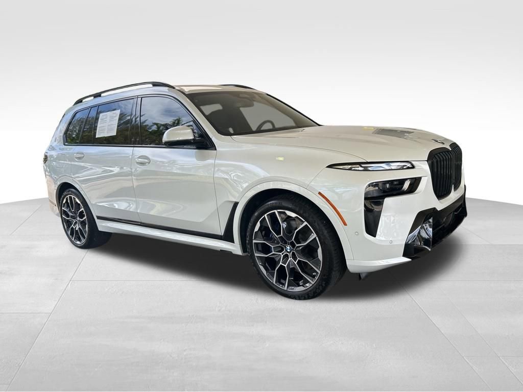 Used 2024 BMW X7 xDrive40i w/ M Sport Package image 2