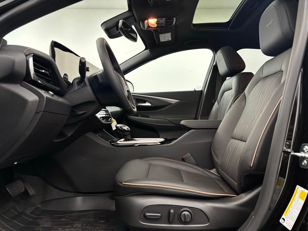 New 2026 Buick Envista Avenir image 18