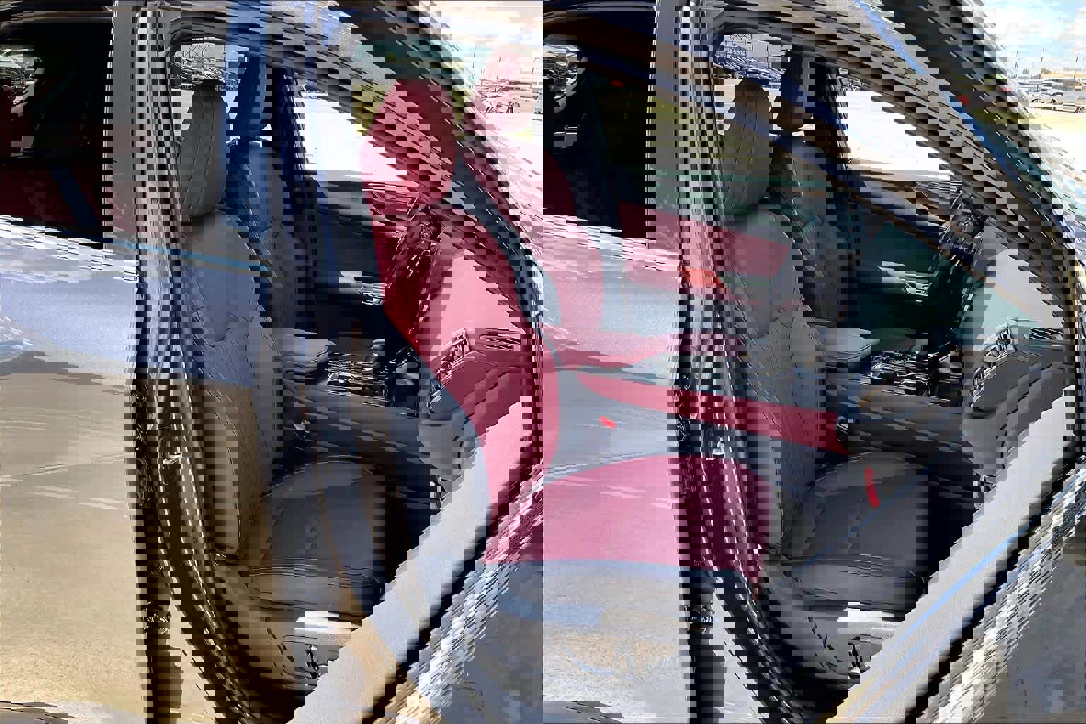 Used 2025 Lexus NX 250 FWD w/ Accessory Package (Z1) image 8