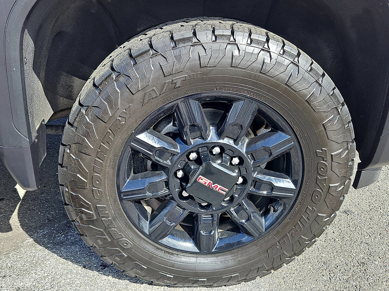 Used 2024 GMC Sierra 2500 AT4 w/ AT4 Premium Plus Package image 8