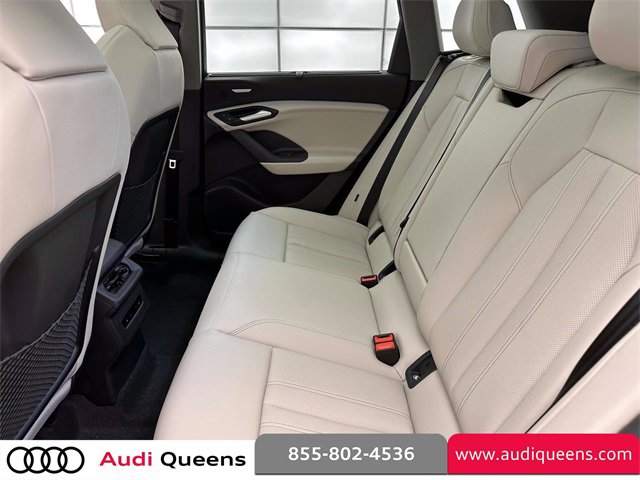Used 2025 Audi Q6 e-tron Premium Plus image 13