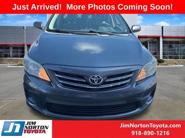 Used 2013 Toyota Corolla LE FWD image 3