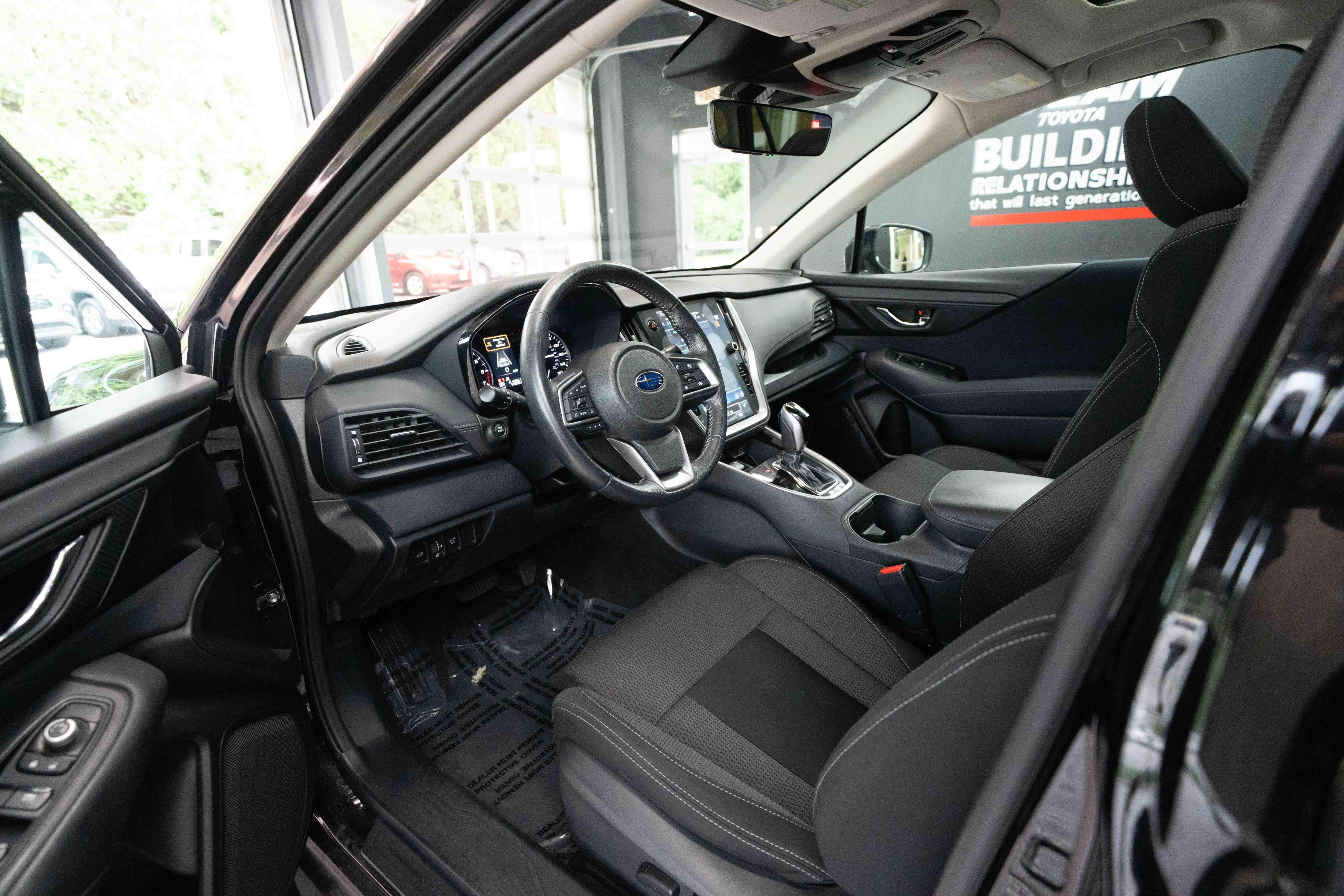 Used 2023 Subaru Outback Premium AWD/4WD image 8